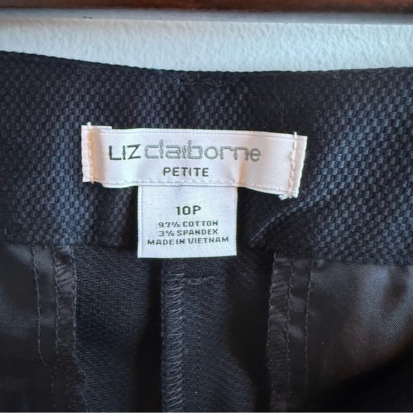 Liz Claiborne Black Ankle Cropped Pants - Picture 5 of 8